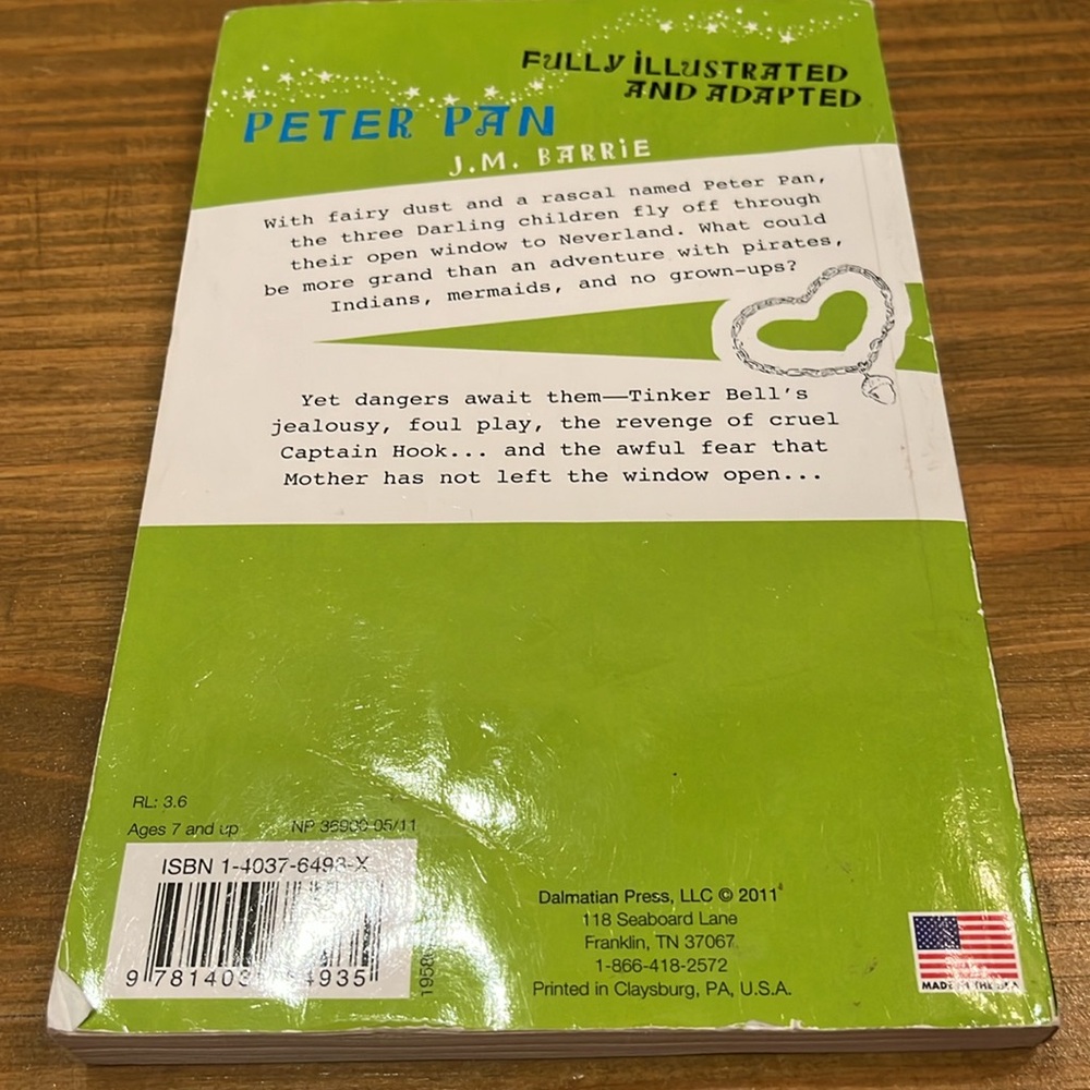 Peter Pan Chapter Book - Picture 2 of 6